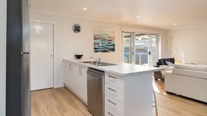 Interior - A Perfect Ten - sleeps 9 (COWES)