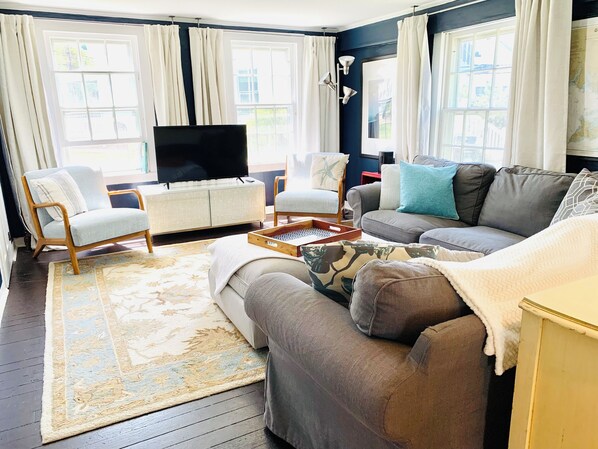 TV connectée, jeux vidéo, livres, chaîne hi-fi