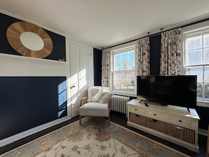 Älytelevisio, videopelejä, kirjoja, stereot