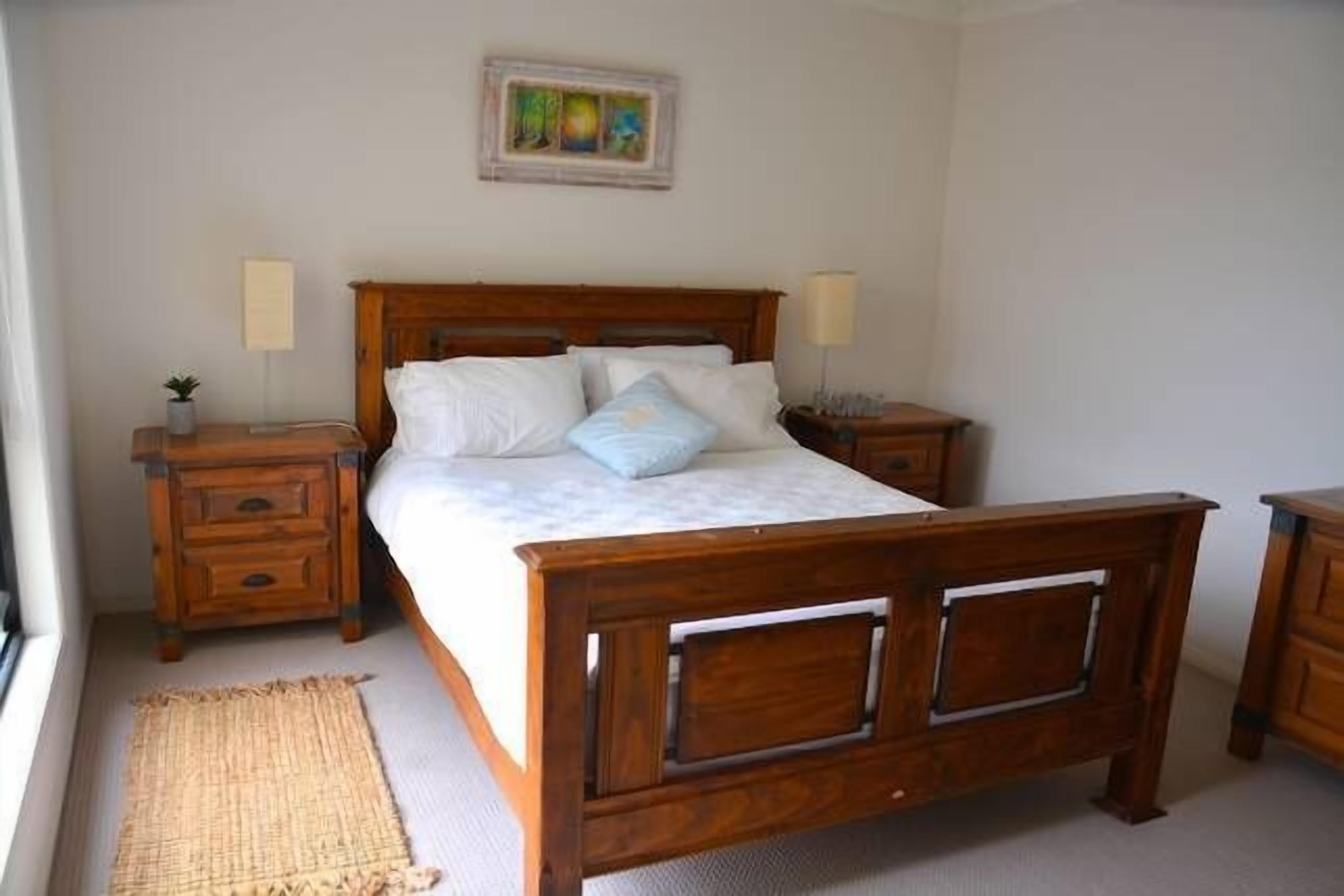 'THEME PARK CENTRAL WITH A TOUCH OF COUNTRY — image 10