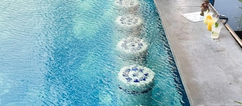 Oceanic Hotel
