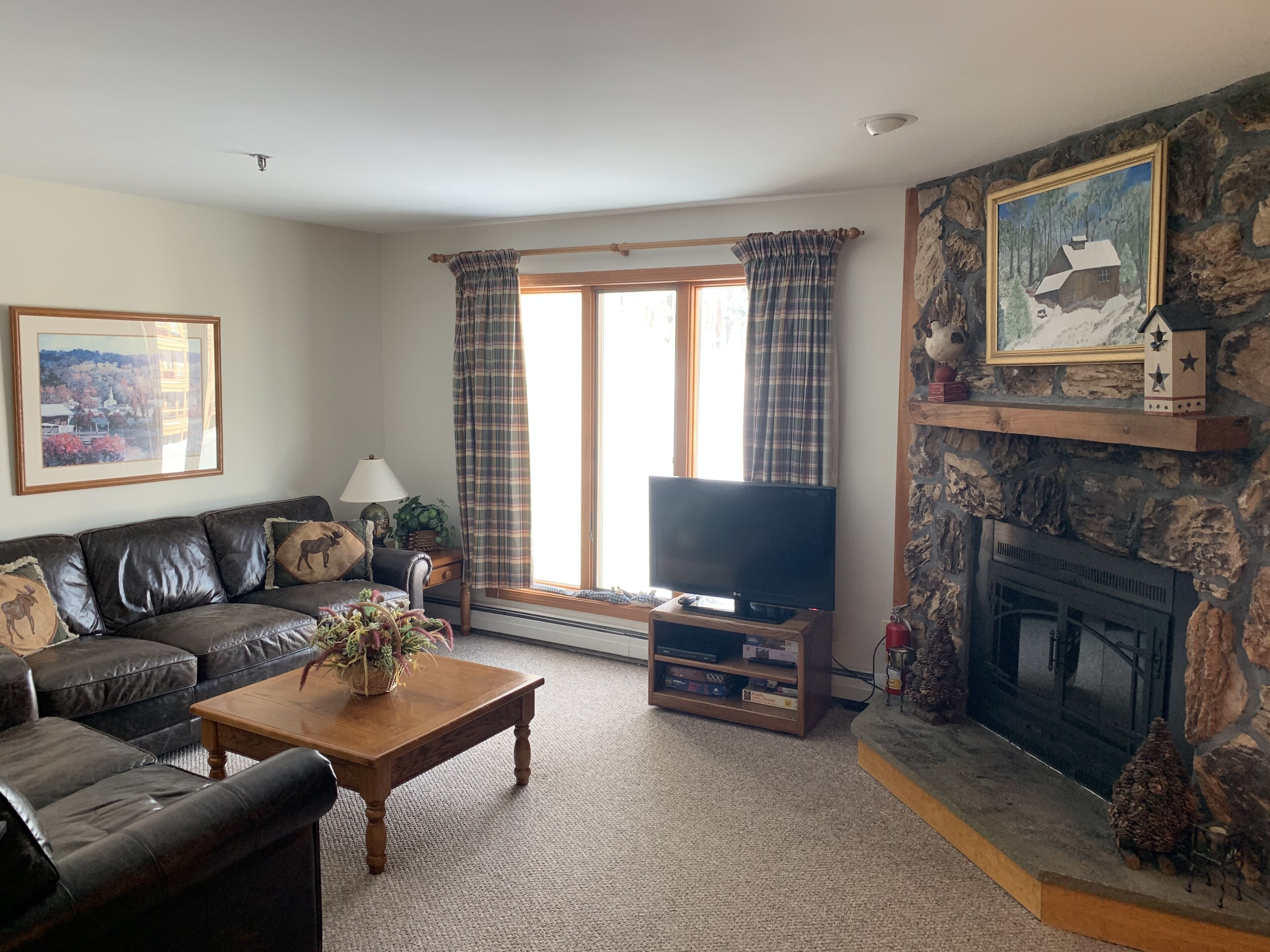 Stratton Mtn. Ski In/Ski Out OberTal 'F' Bldg 2 Bedrm, 1 Bth.