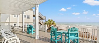 Sandy Paws and Feet: Pet Friendly Oceanfront House with Game Room and Pool