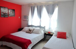 2 Schlafzimmer, Zimmersafe, Bügeleisen/Bügelbrett, WLAN