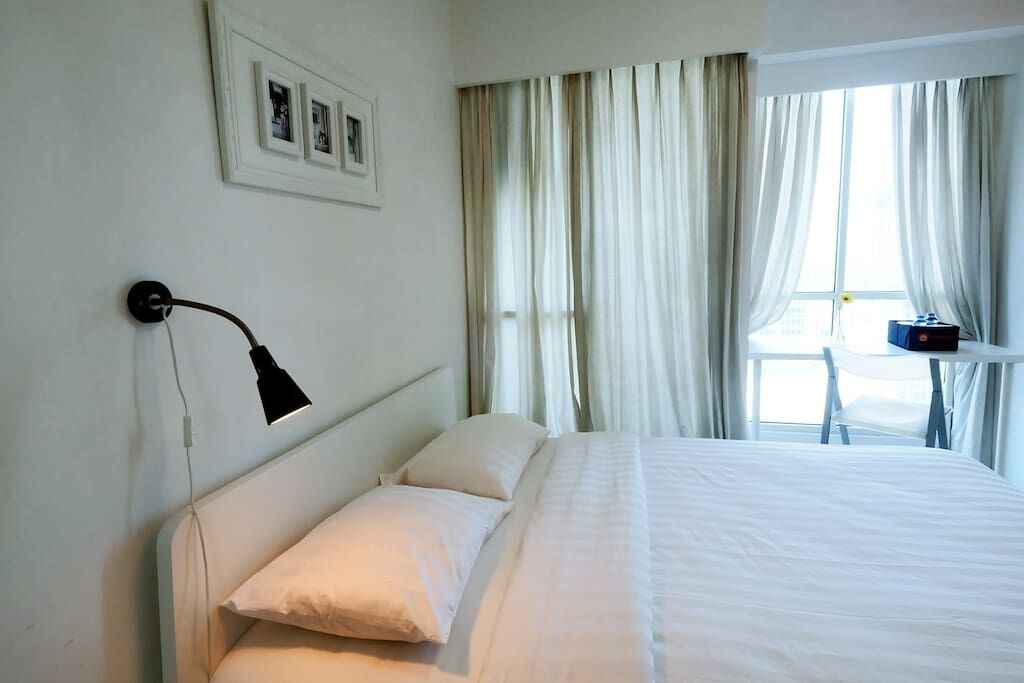 Cozy Modern Studio Room at Tifolia Apartmemt