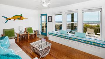 Télévision, cheminée, lecteur de DVD