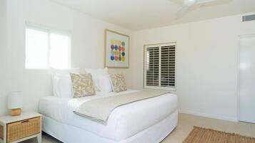 4 chambres, fer et planche à repasser, Wi-Fi gratuit, draps fournis