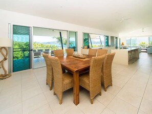 Dining - Peninsula 1 - Hamilton Island (Hamilton Island)