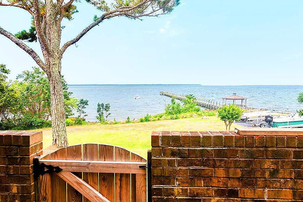 331 - SoundFront Condo with Water Views and Immediate Pool Access