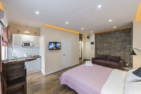 1 chambre, bureau, chambres insonorisées, fer et planche à repasser