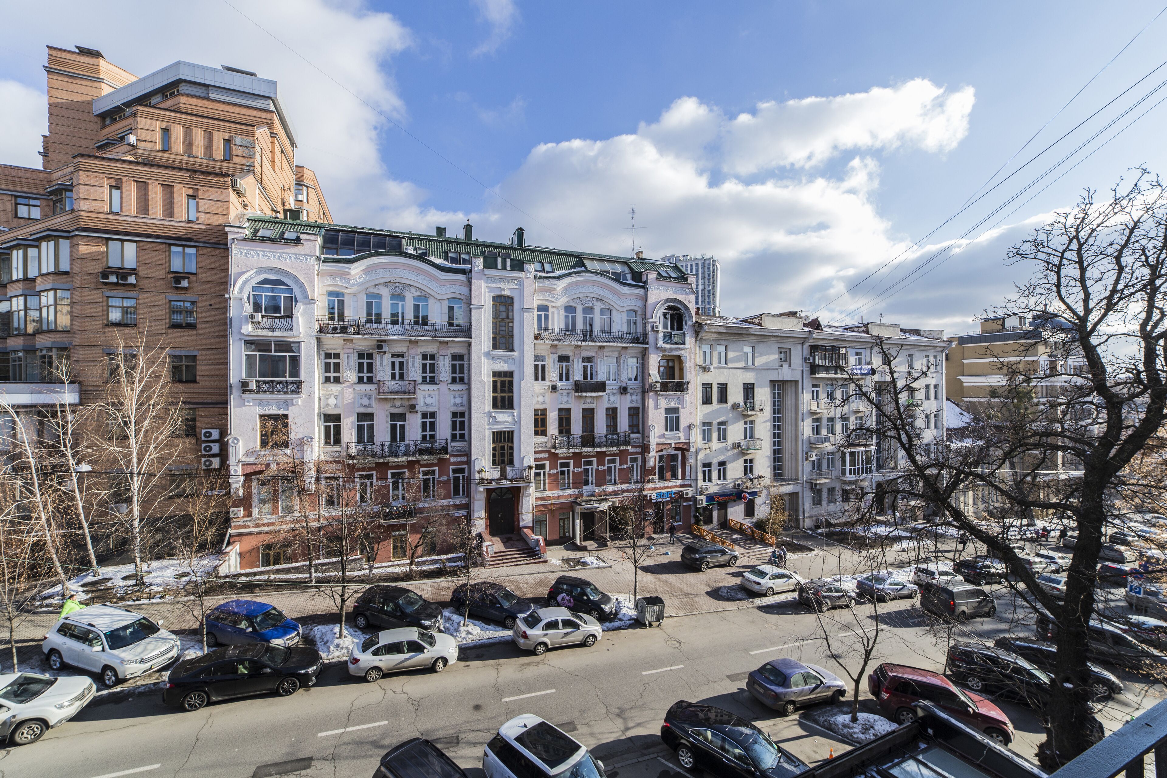 المنشأة من الخارج