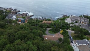Exterior - Steps to Cliff House Resort, Minutes to Perkins Cove and Ogunquit.  (York)