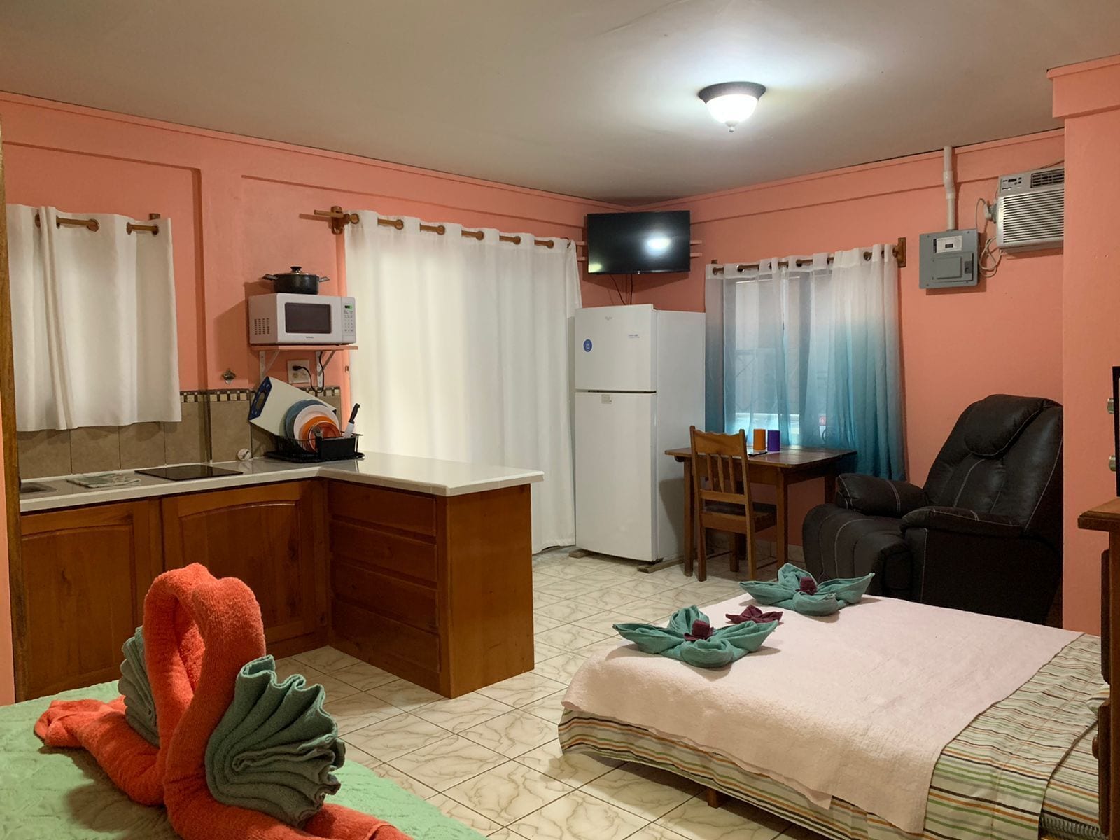 1 Schlafzimmer, Zimmersafe, kostenloses WLAN, Bettwäsche