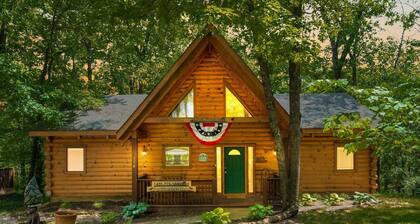 Ozark Preserve Premium Log Cabin_Hot Tub & Firepit_Car Charger_Free Tickets_Close to Thunder Ridge