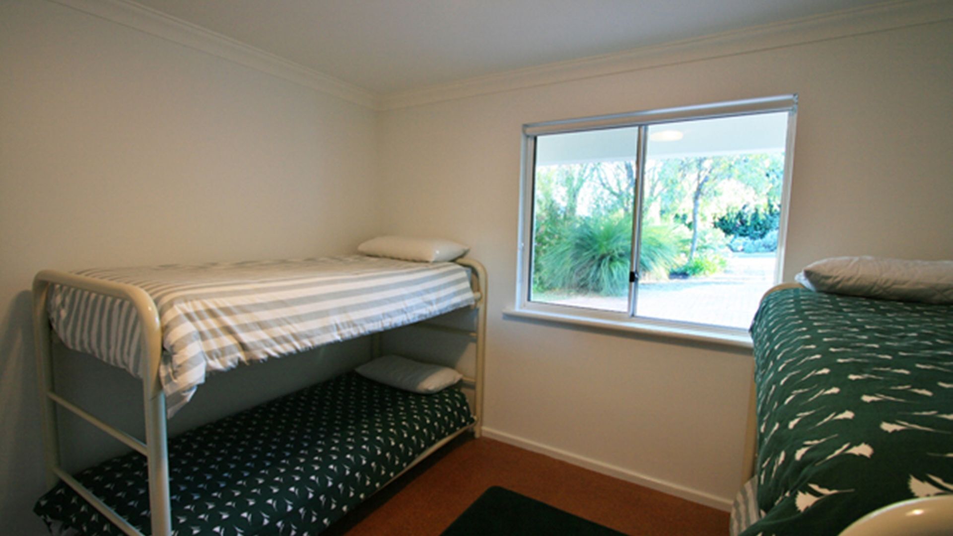 Sea Drift on Finlayson walking distance to Old Dunsborough Beach — image 14