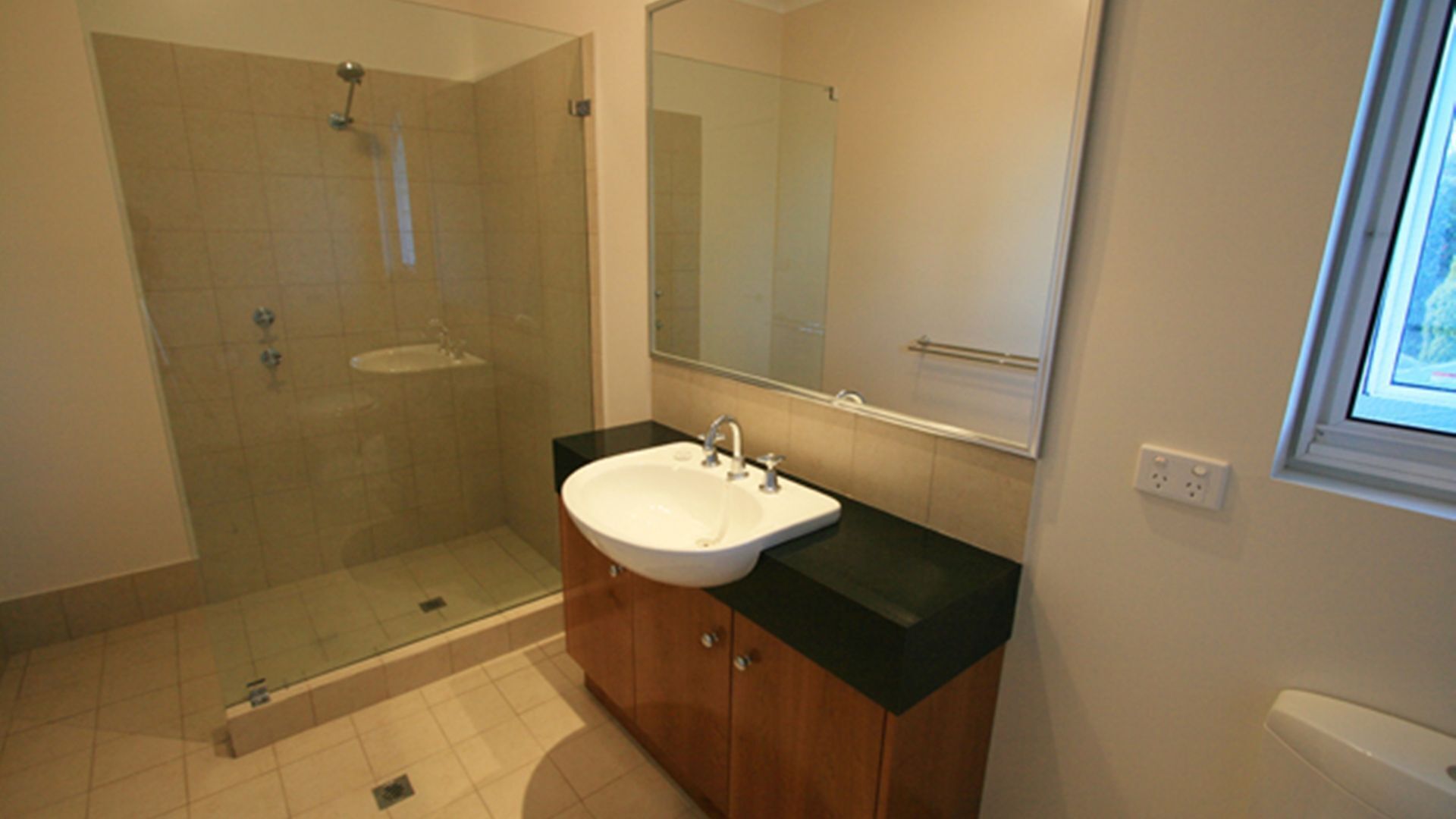 Sea Drift on Finlayson walking distance to Old Dunsborough Beach — image 15