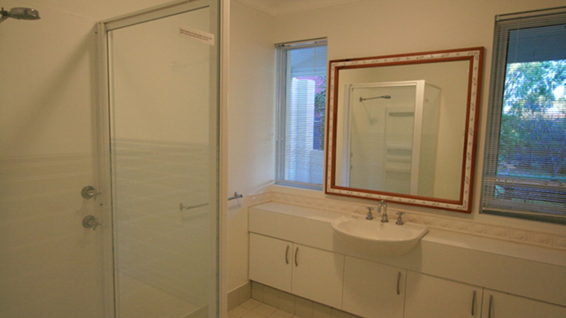 Sea Drift on Finlayson walking distance to Old Dunsborough Beach — image 16