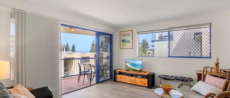 Smart TV, DVD player