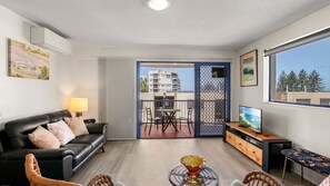 Smart TV, DVD player