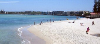 Jade Waters U4 / Latona Ave