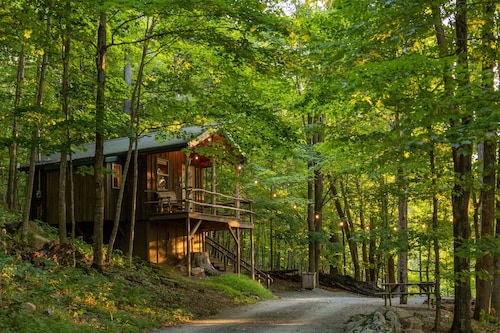 WiFi l Heat/AC l Firepit/Grill-- Glamp in Style!