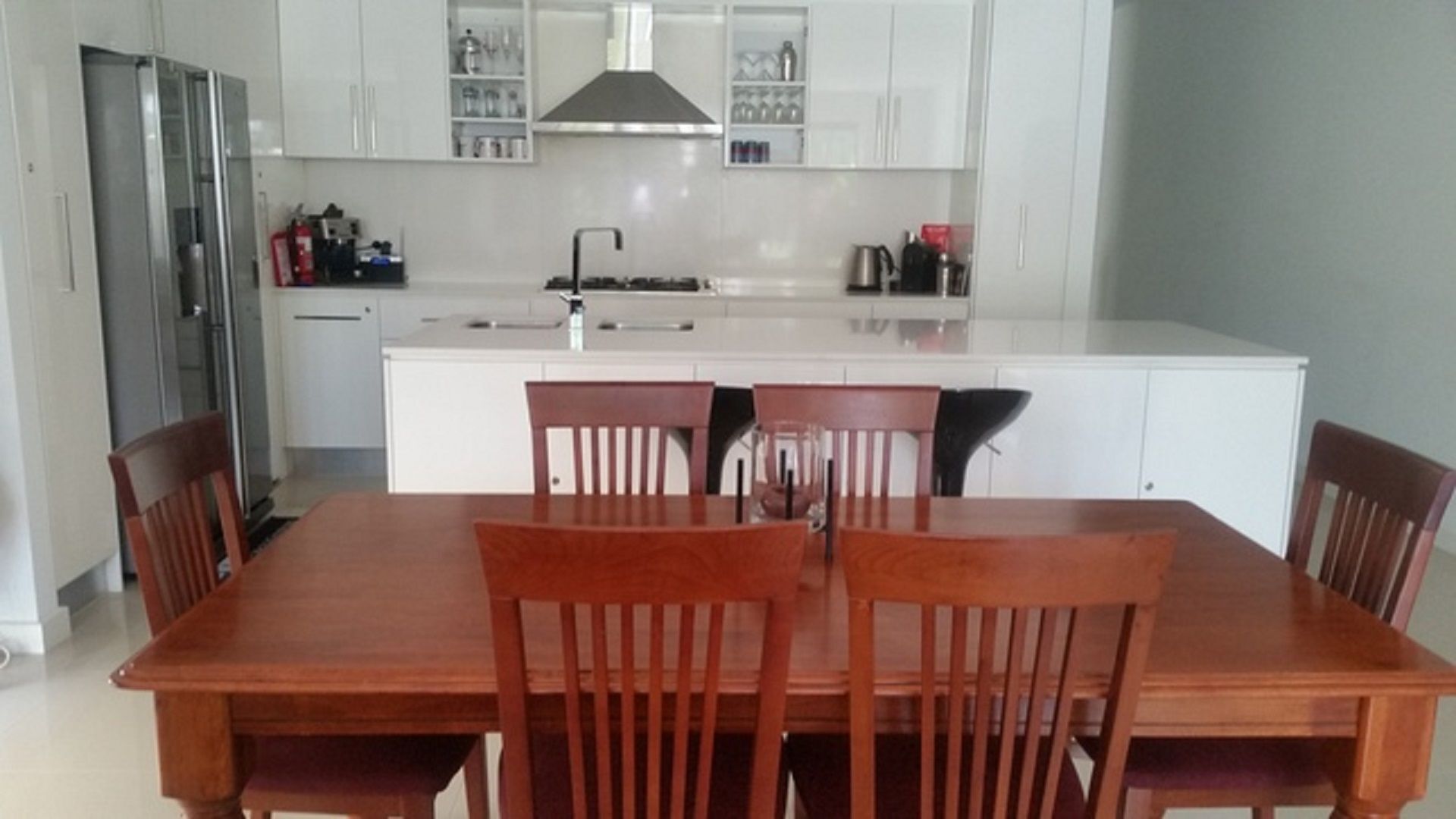 ADELAIDE FRINGE BASE: LUXURY 4BR near CBD Sleeps 8 Secure Garage + Parking — image 8