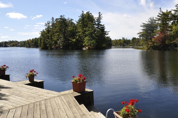 Spectacular views from the 140' waterfront.