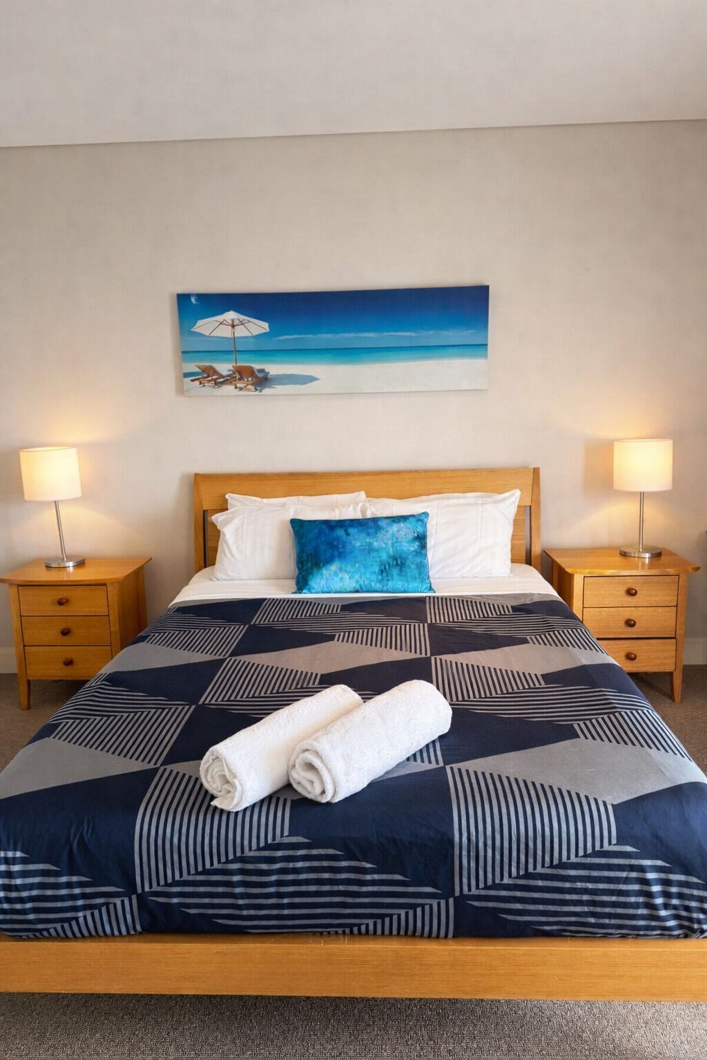 2 bedrooms, iron/ironing board, Internet, bed sheets