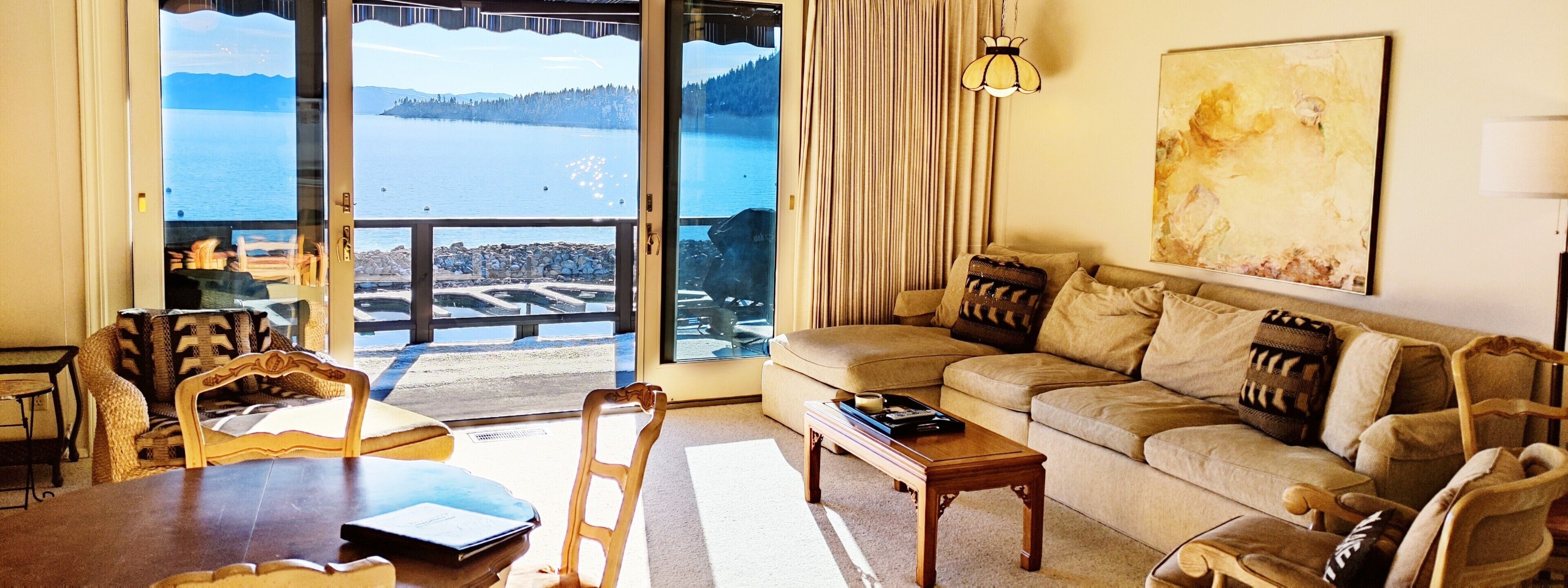 3BR 3BA Waterfront Condo 2 Master Bedrooms Wood Fireplace Gas BBQ!