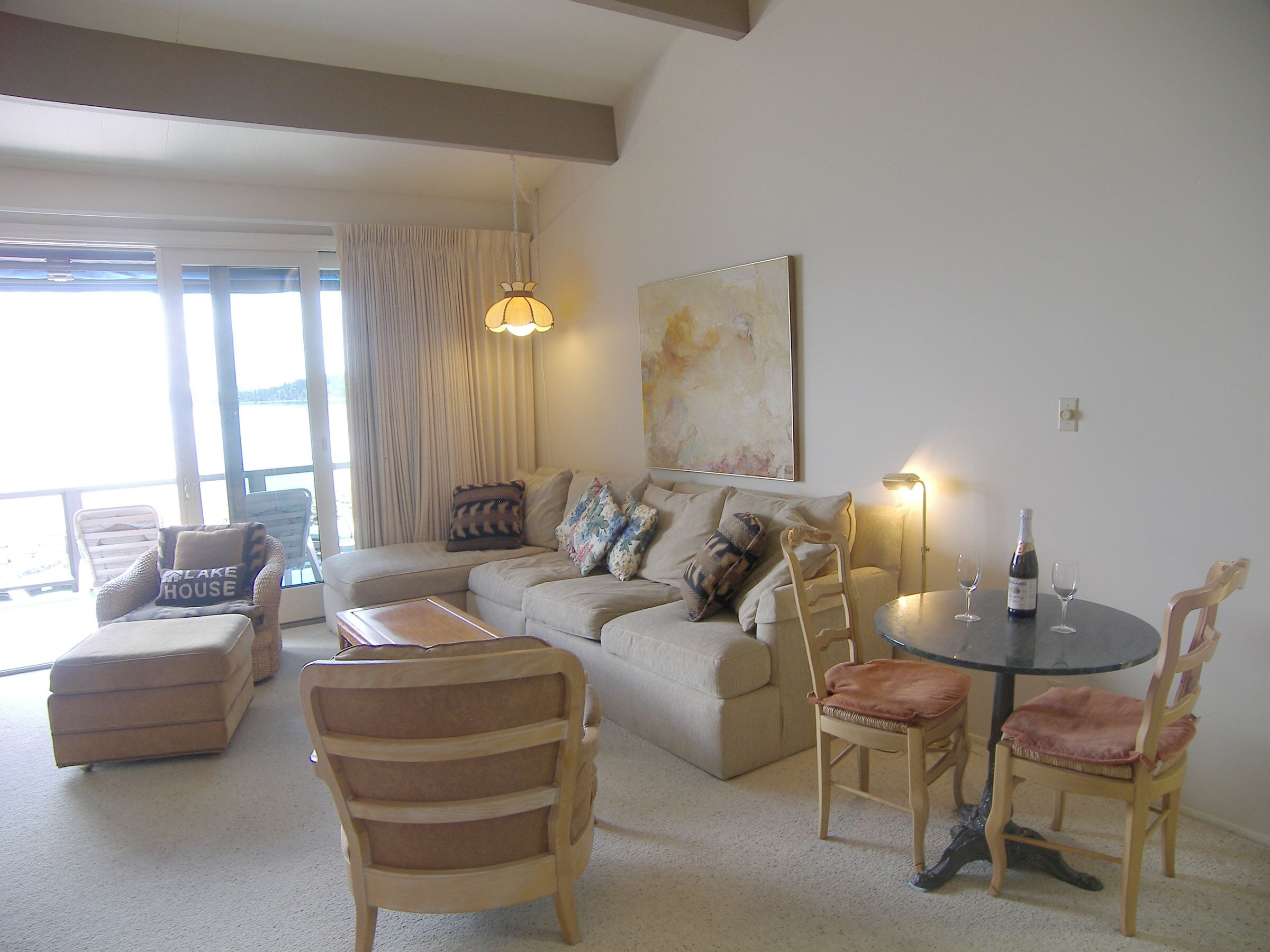 3BR 3BA Waterfront Condo 2 Master Bedrooms Wood Fireplace Gas BBQ!