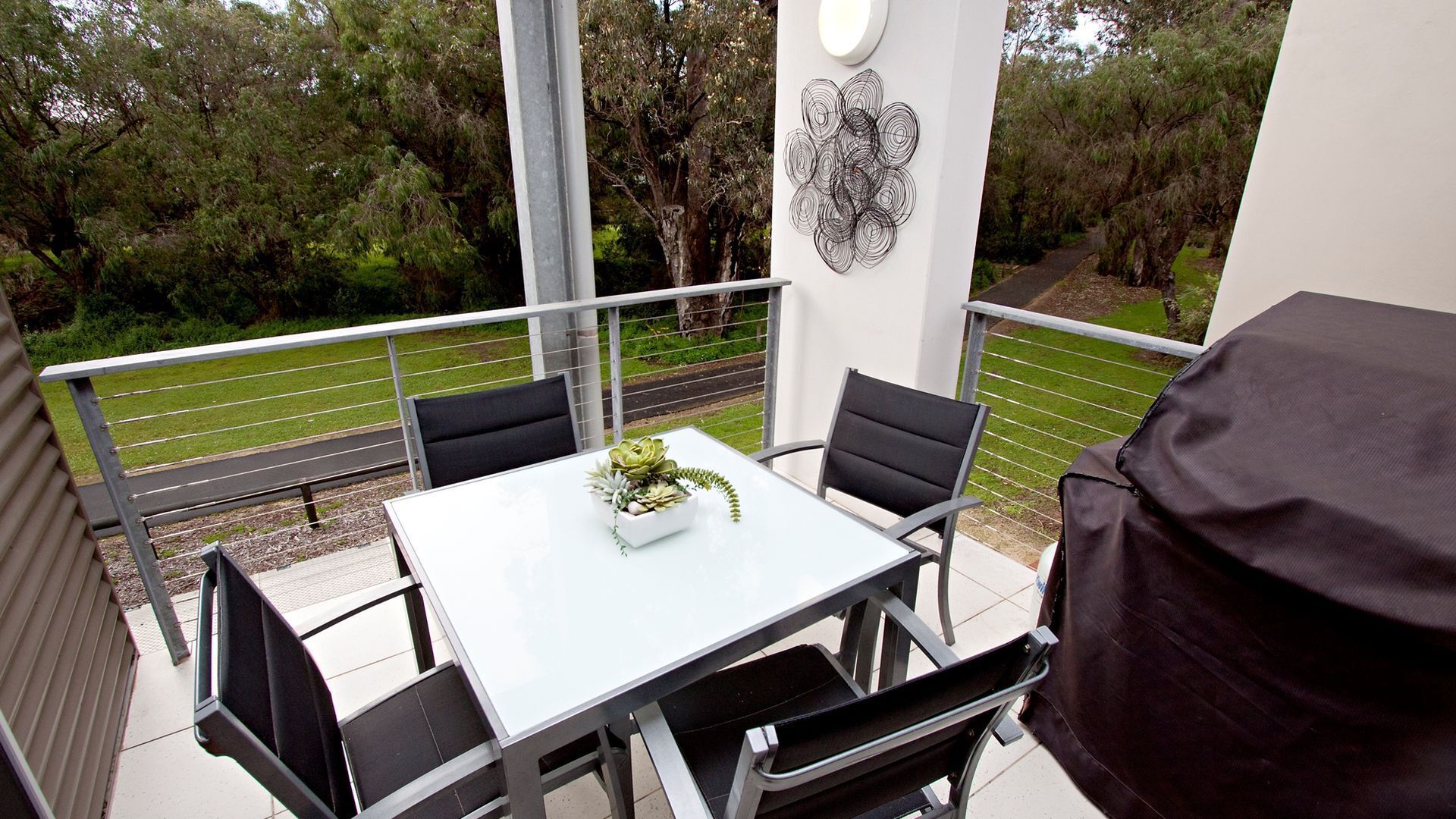 Delphinius @ Bay View Centro central location (STRA6281YD6RXU28) — image 4