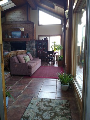 Smart TV, fireplace, DVD player, books