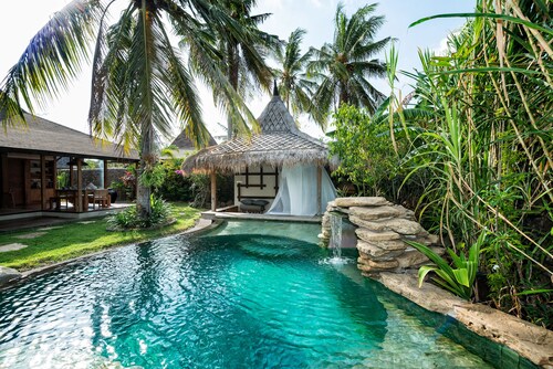Exotic Luxury Villa with private Pool at Gili Trawangan