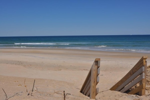 Beach - 211 - Cute Ocean Side Rental Home - Steps to Ocean (Nags Head)