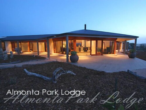 Almonta Park Lodge