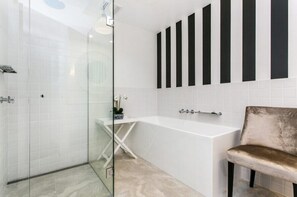 Dusche, Haartrockner