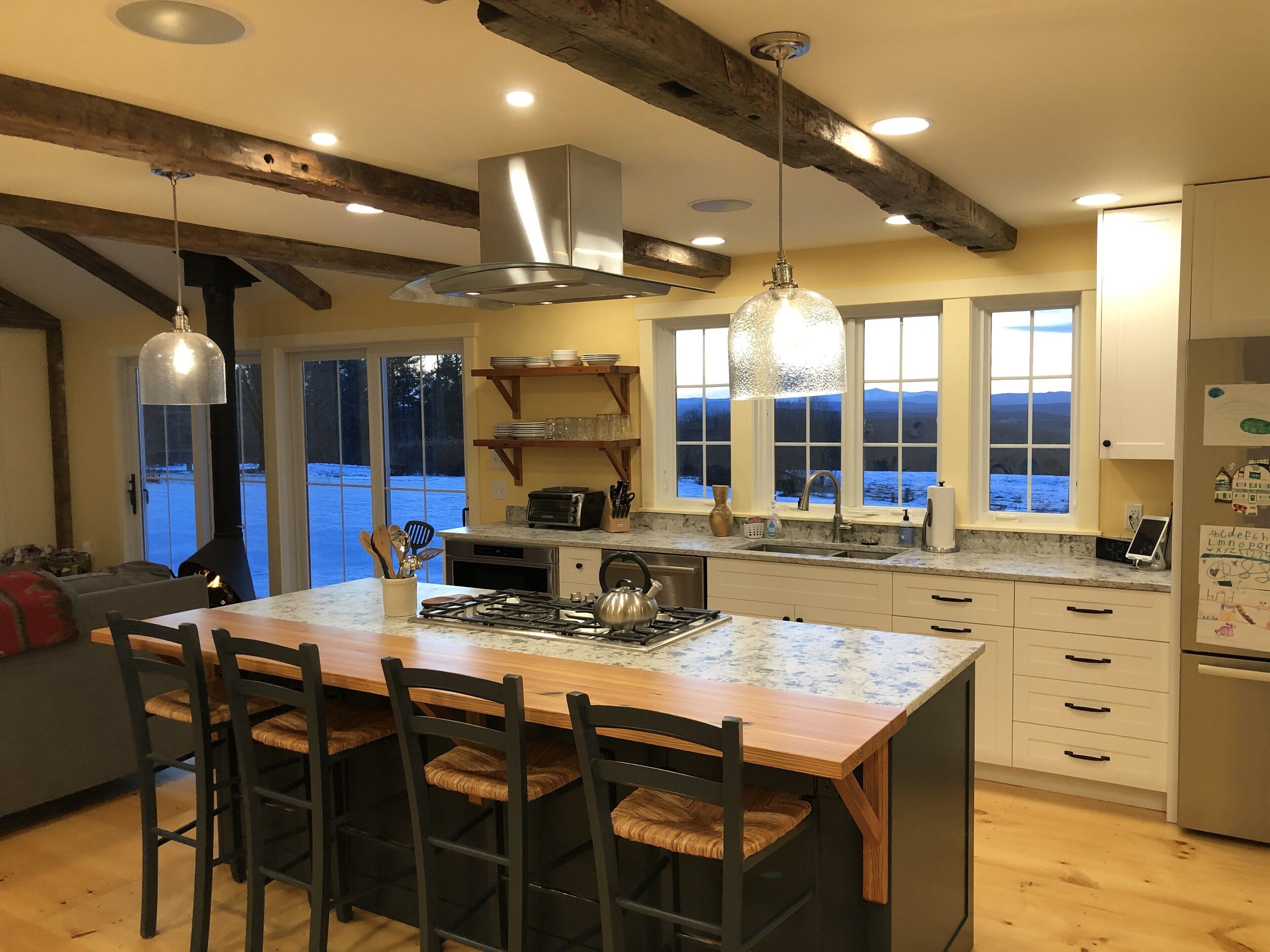 100 Acres of Privacy & 50-Mile Views