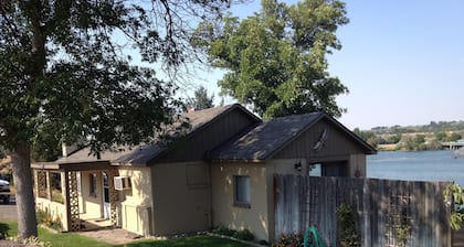 Amazing relaxing get-away home on the Snake River with river view and boat dock.