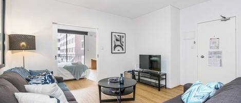 Televisión y oficina