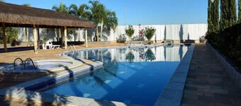 PUNTA CALDAS > CASA 1 > R$686/CASA/NOITE > ACOMODA ATÉ 10