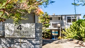 Exterior detail - 33 Degrees - Stunning Views by HolidayCo. (KILLCARE HEIGHTS)