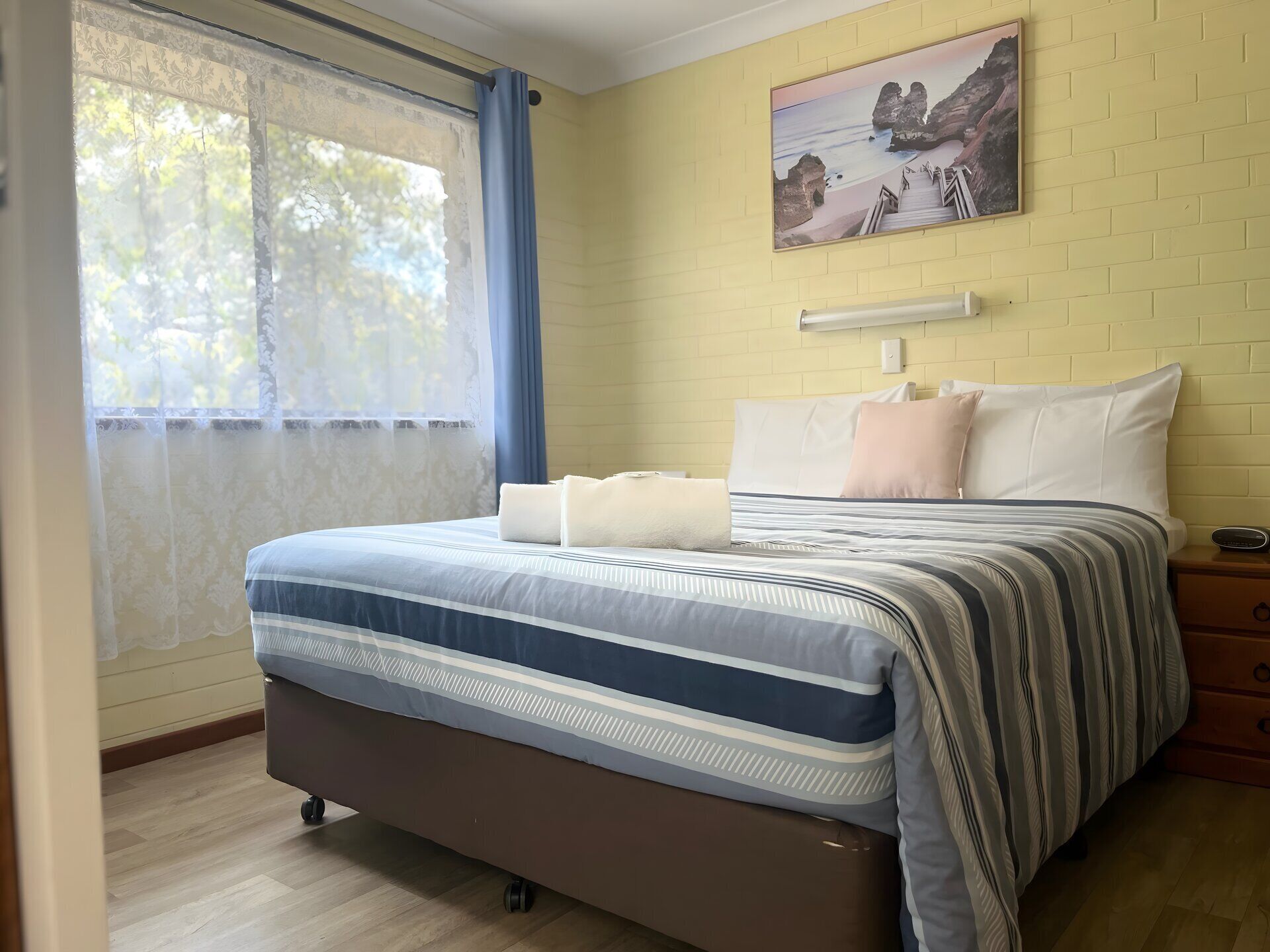 2 chambres, fer et planche à repasser, lit parapluie, Wi-Fi gratuit