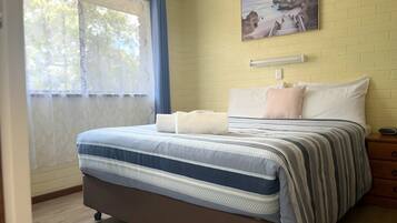 2 chambres, fer et planche à repasser, lit parapluie, Wi-Fi gratuit