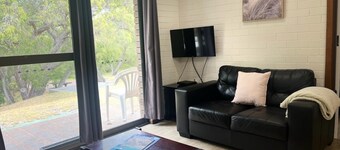 Emu Beach Chalets - Dyrevennlig ved sjøen