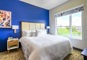 1 bedroom, in-room safe, iron/ironing board, free WiFi