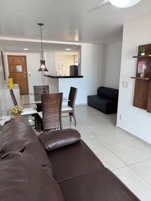 Smart TV, foosball, table tennis - LUXURY APARTMENT IN ARRAIAL DO CABO (Praia Grande)