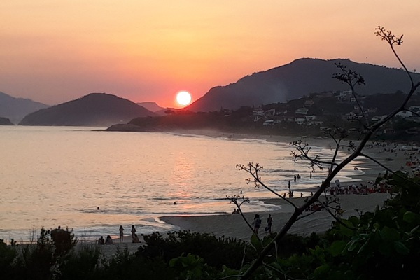 Platja a a prop i gandules de platja