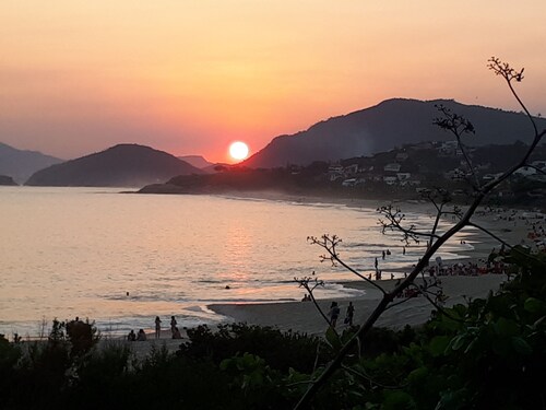 Camboinhas Apartment Beach View