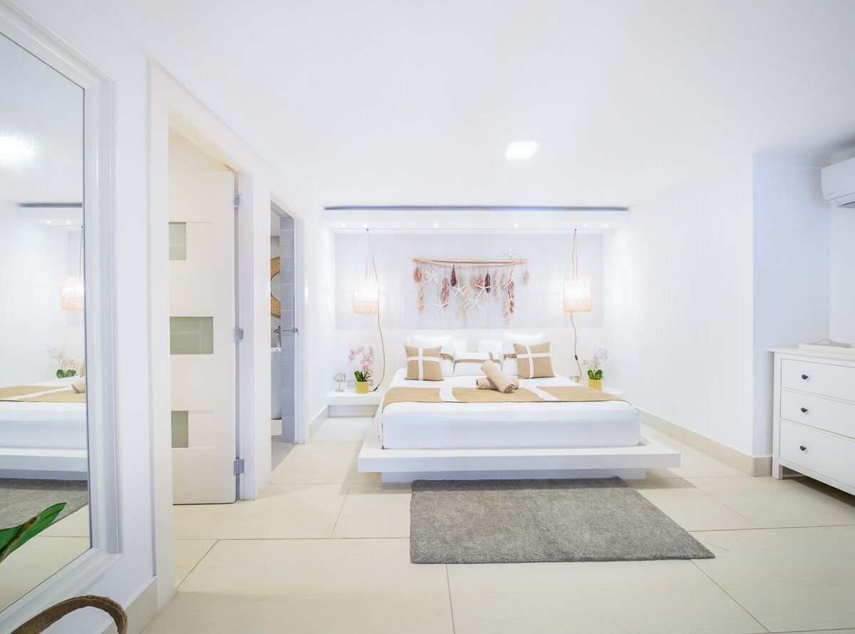 2 bedrooms, in-room safe, iron/ironing board, WiFi