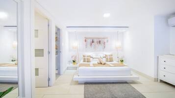 2 bedrooms, in-room safe, iron/ironing board, WiFi